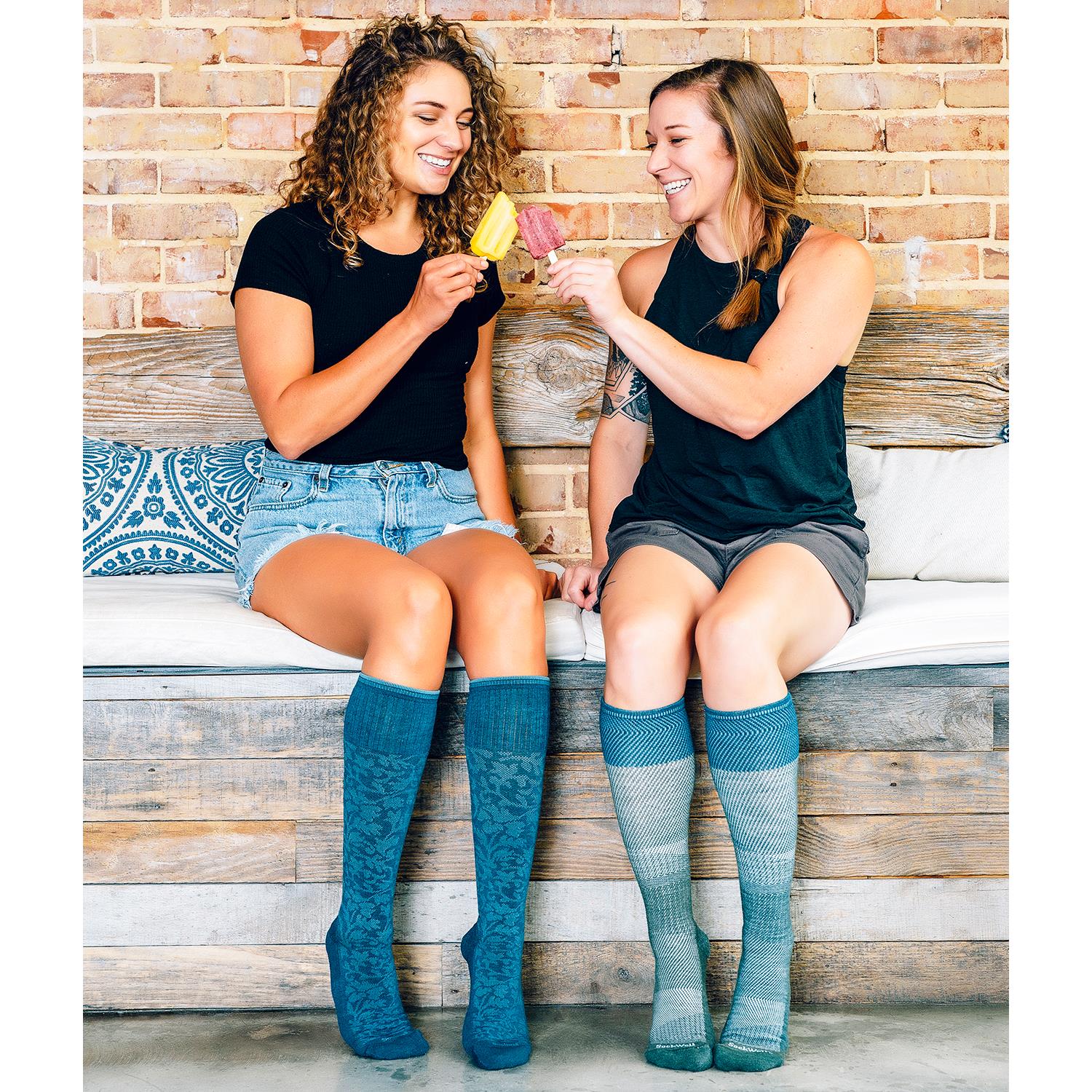 Womens Sockwell Women's Sockwell Damask Knee High Socks 15-20 mmHg Black Multi Black Multi