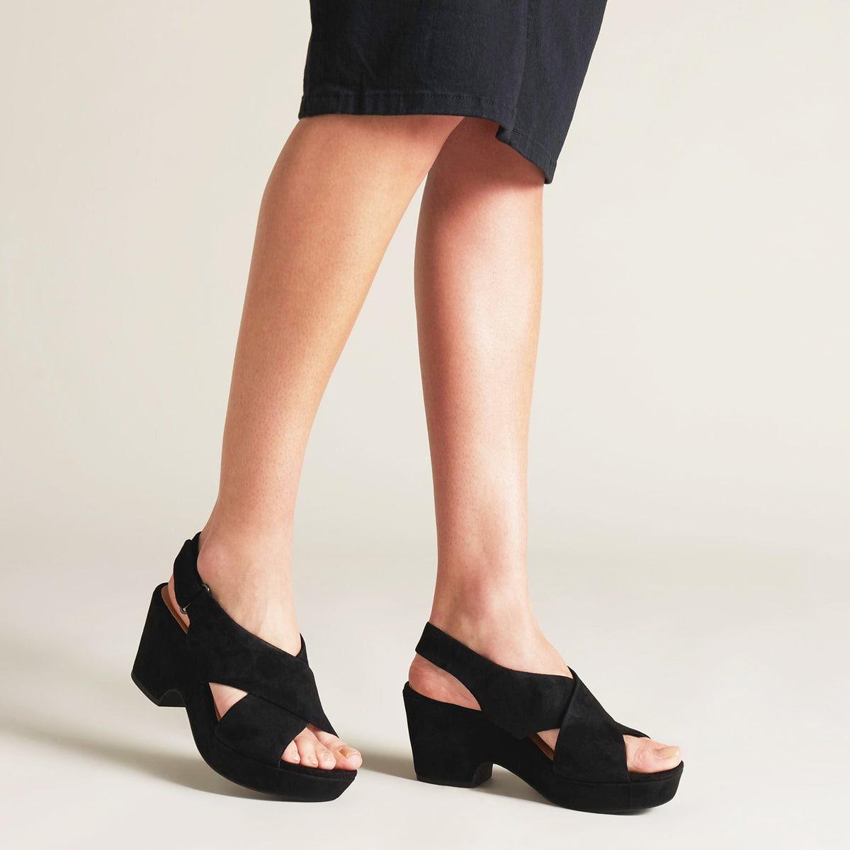 Clarks Maritsa Lara Black | Women's Wedge Sandals | Footwear etc.