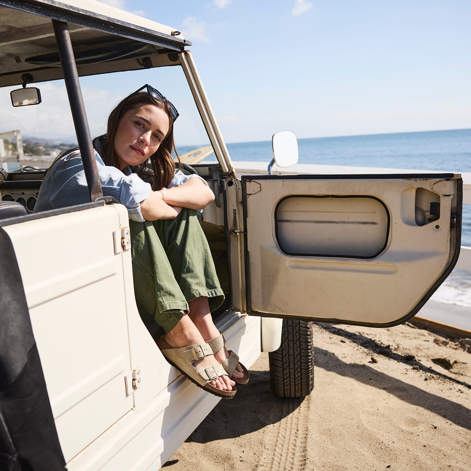 Womens Birkenstock Women's Birkenstock Arizona Shimmering Taupe Suede Shimmering Taupe Suede