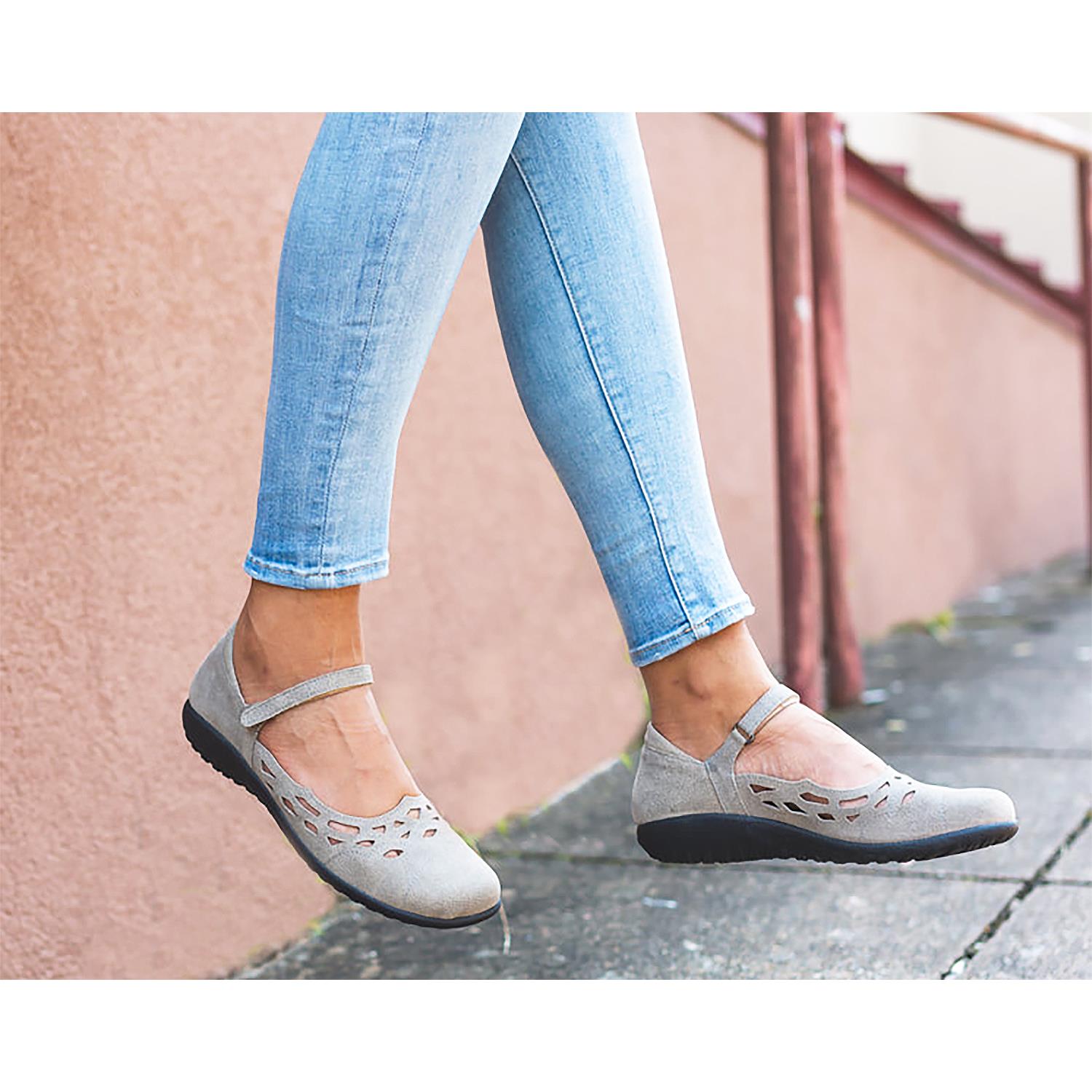 Women's Naot Agathis Black Velvet Nubuck – Footwear etc.