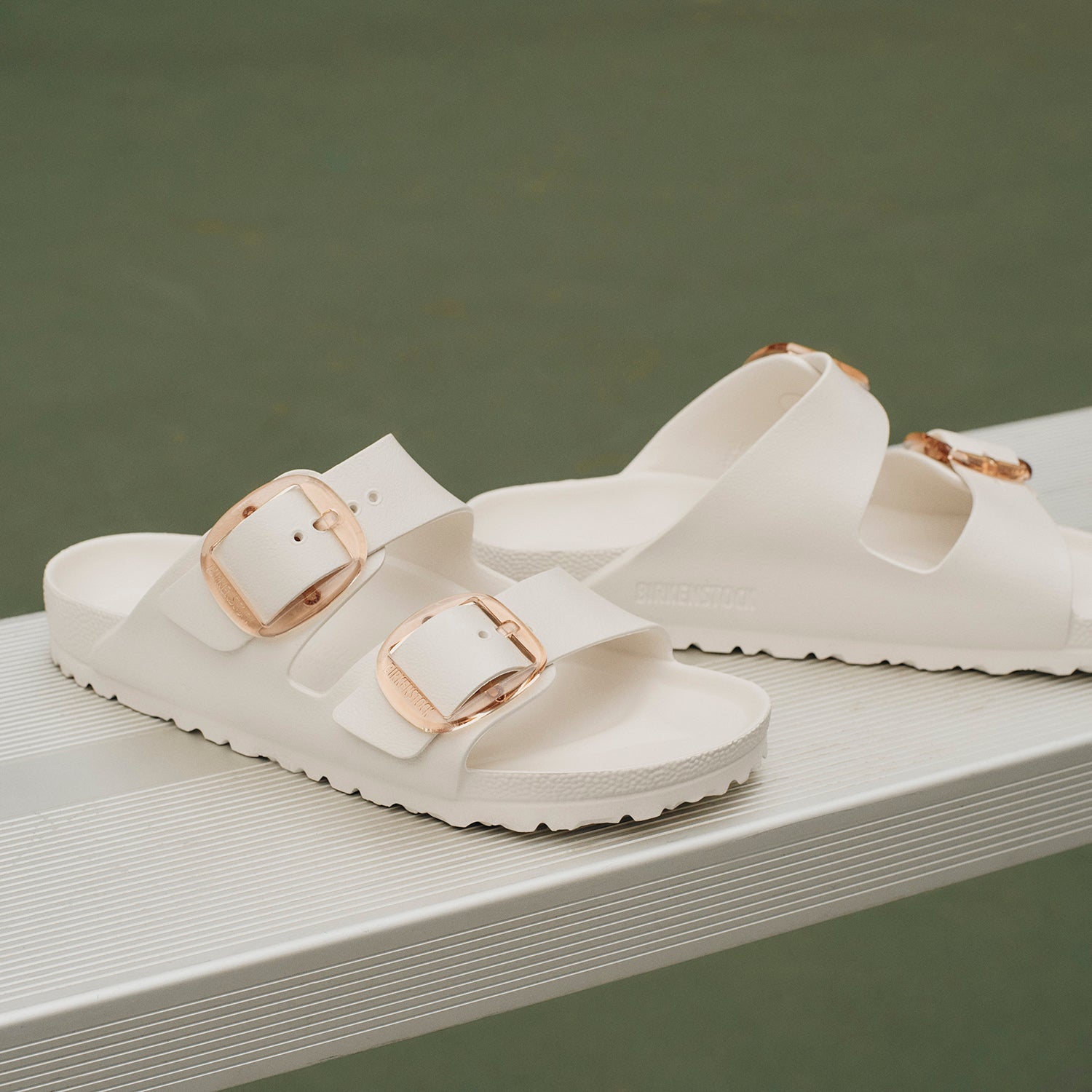 Womens Birkenstock Women's Eva Big Buckle Arizona Eggshell Eggshell