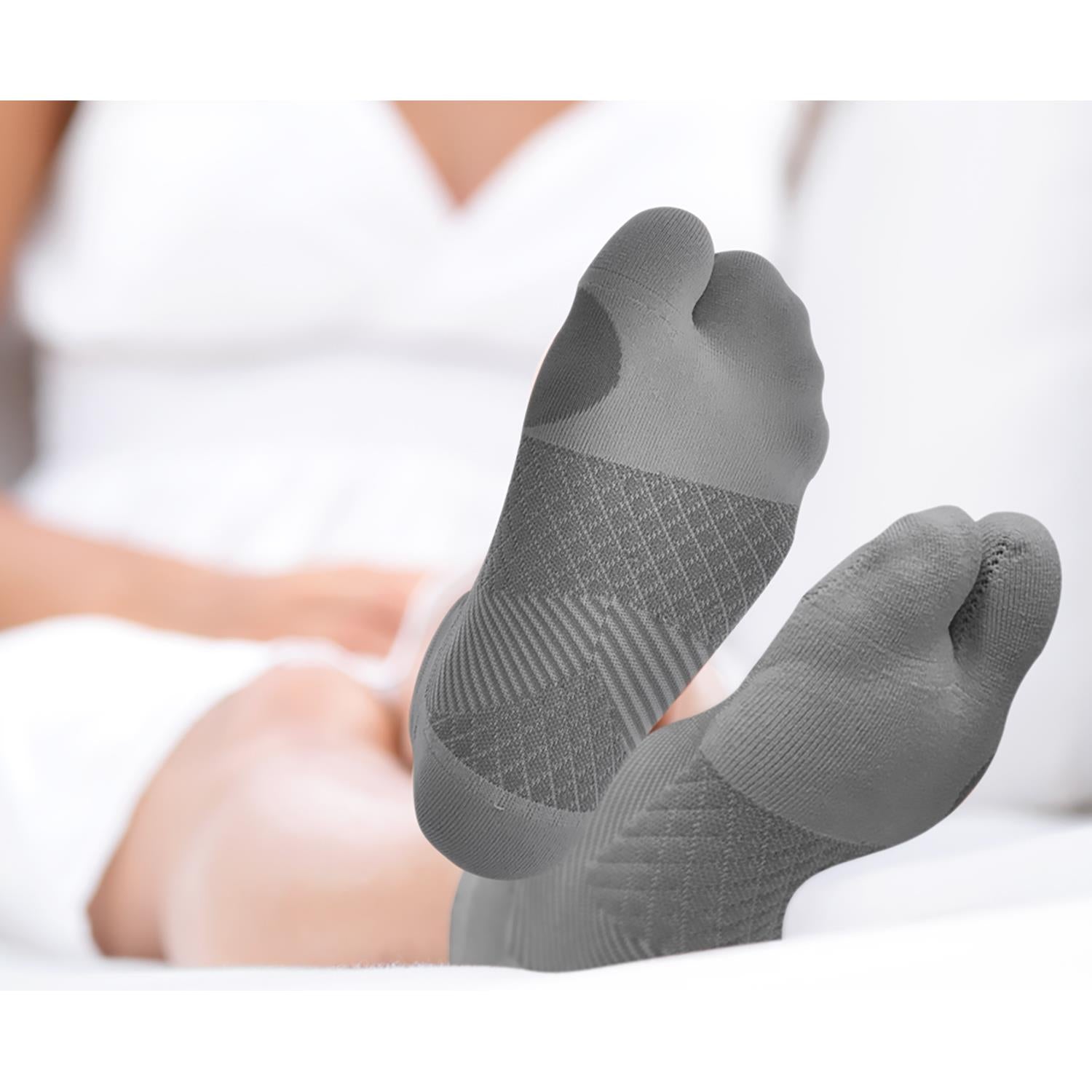 Unisex Os1st Unisex OS1st BR4 Bunion Relief Socks Pair Black Black