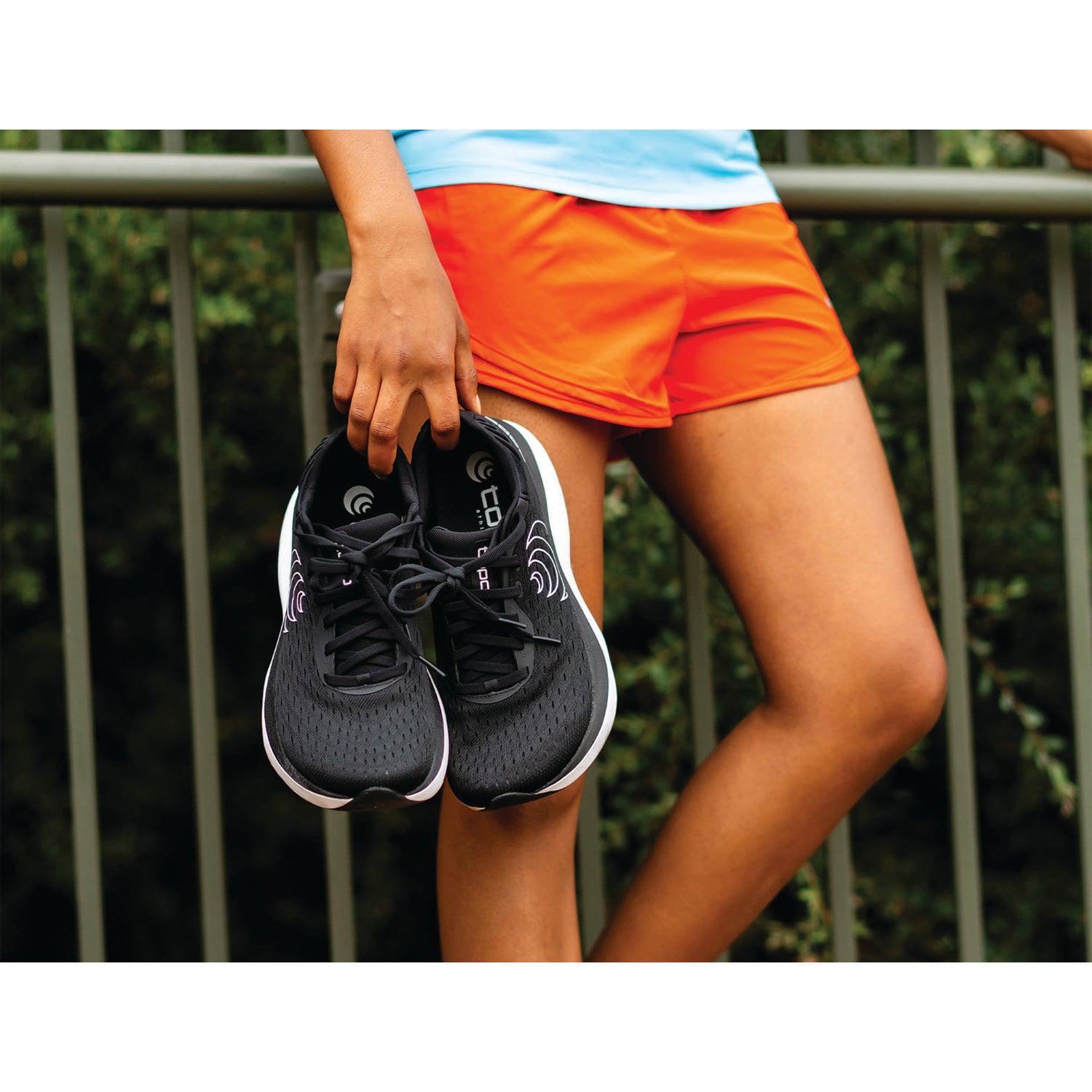 Womens Topo Topo Atmos Women's Athletic Shoes Black/White Mesh (Neutral Support) Black/White Mesh