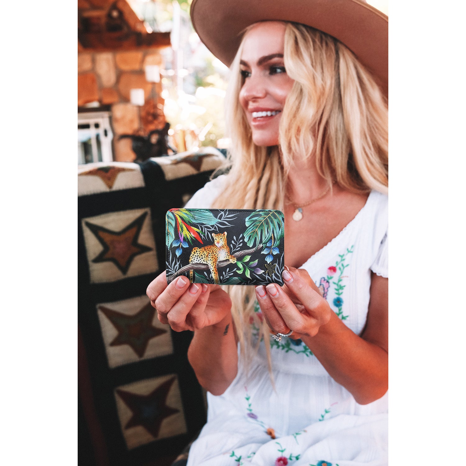 Womens Anuschka Anuschka Two Fold Small Wallet Jungle Queen Leather Jungle Queen Leather