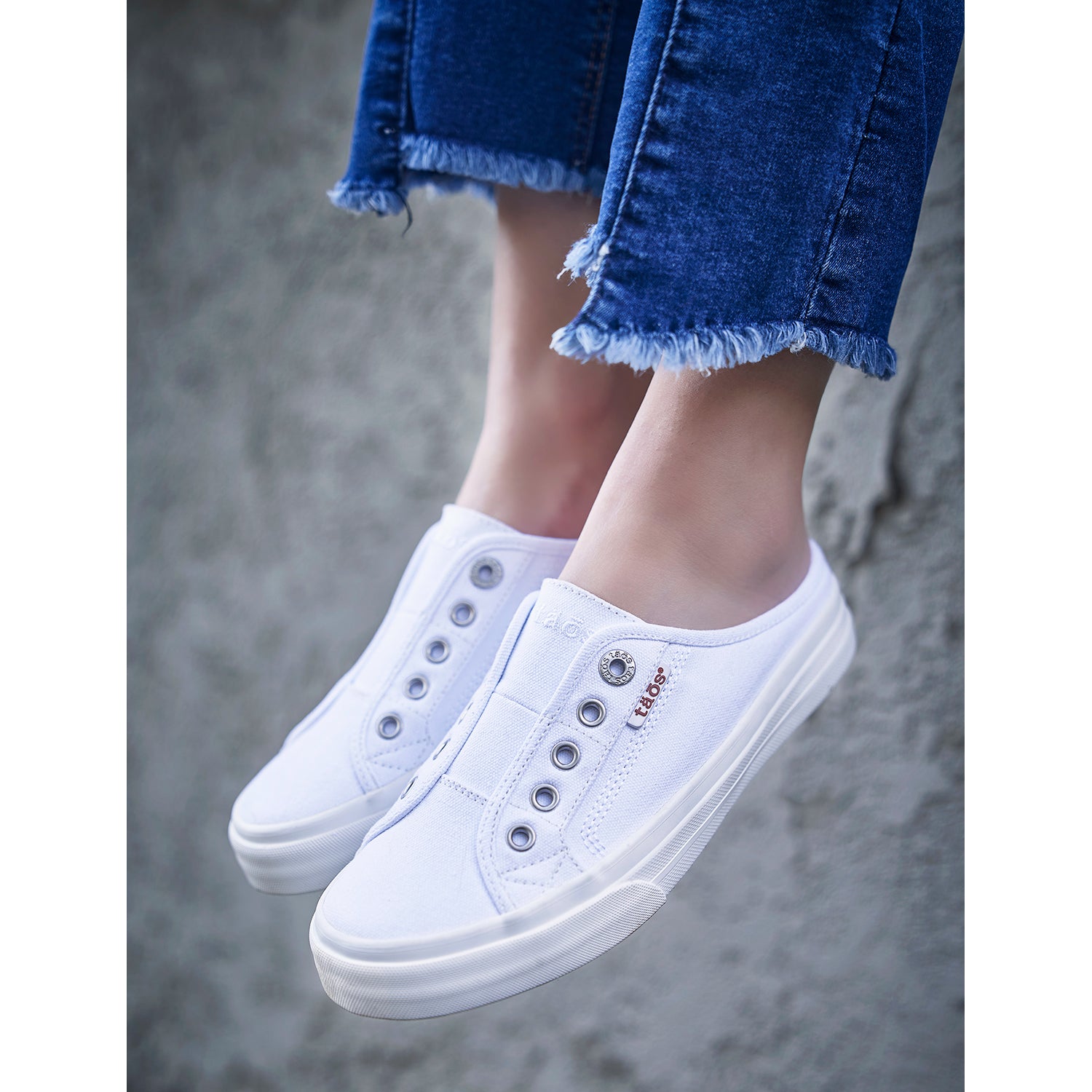 Womens Taos Taos EZ Soul Women's Sneaker Mules White Canvas White Canvas