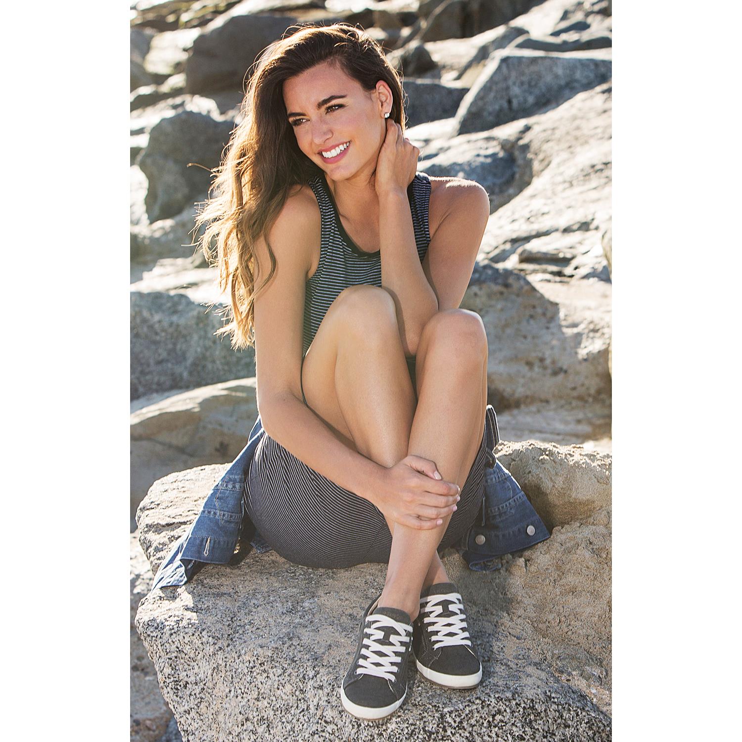 Women's Taos Star Charcoal Washed Canvas – Footwear etc.