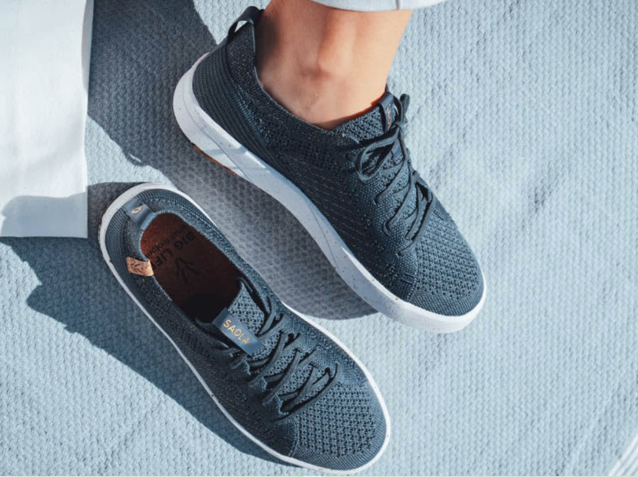 Womens Saola Women's Saola Cannon Knit 3 Navy/Gold Navy/Gold