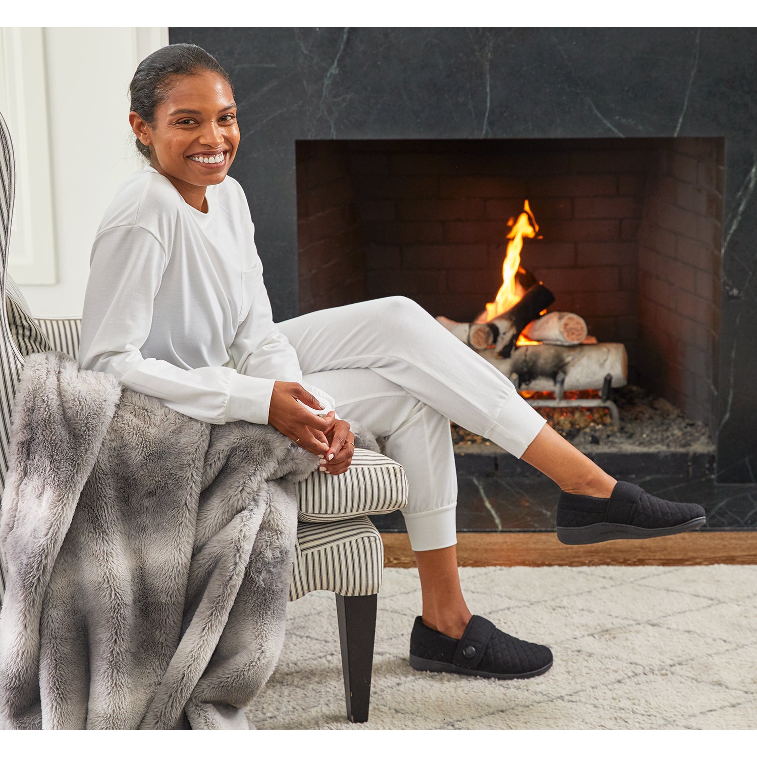 Womens Vionic Women's Vionic Jackie Slippers Black Flannel Black Flannel