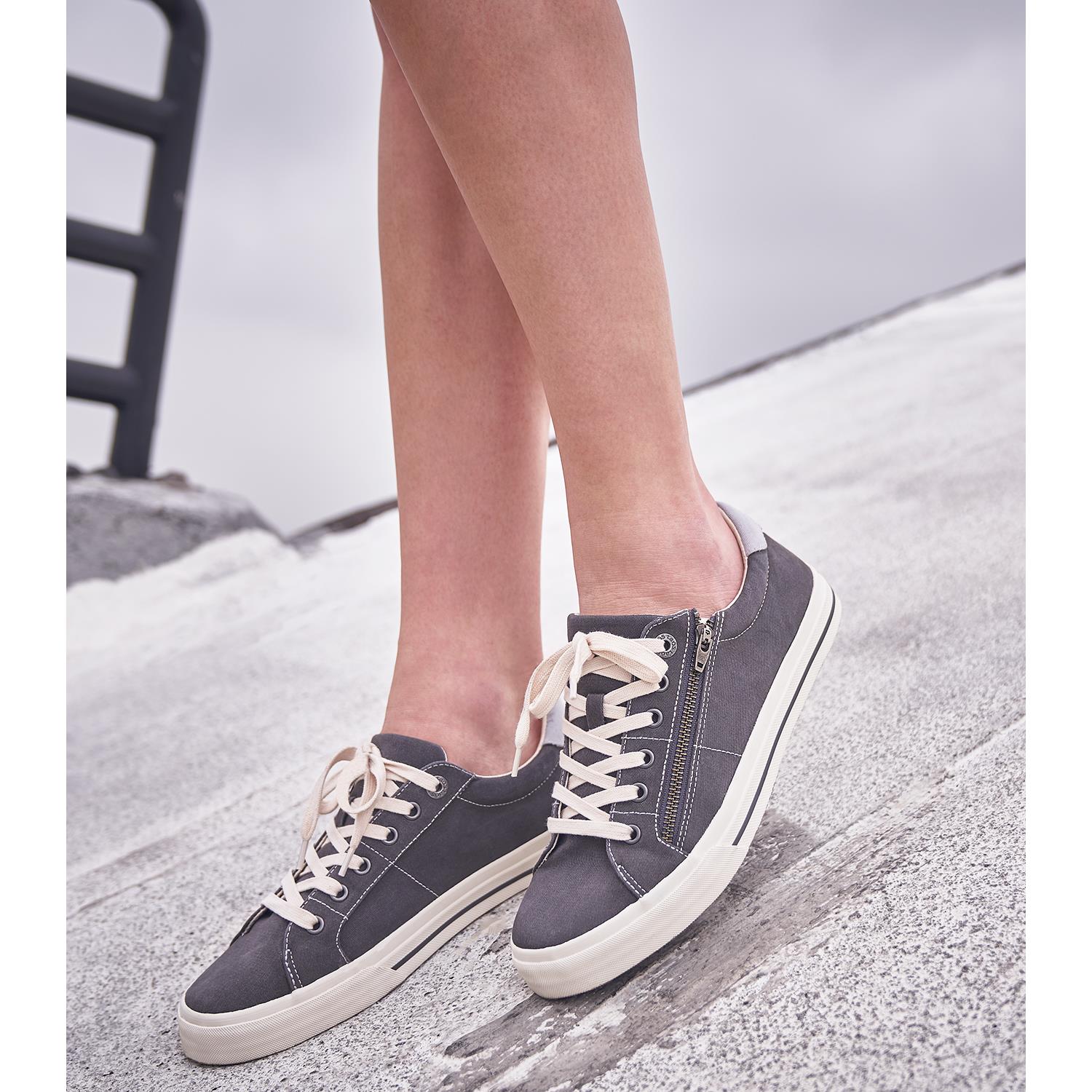 Womens Taos Women's Taos Z Soul Golden Tan/Tan Canvas Golden Tan/Tan Canvas