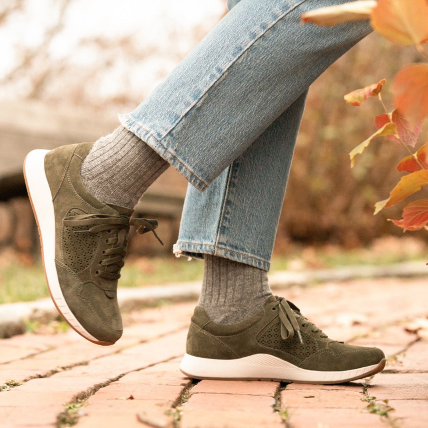 Womens Dansko Dansko Catie Women's Sporty Lace Up Shoes Olive Suede Olive Suede