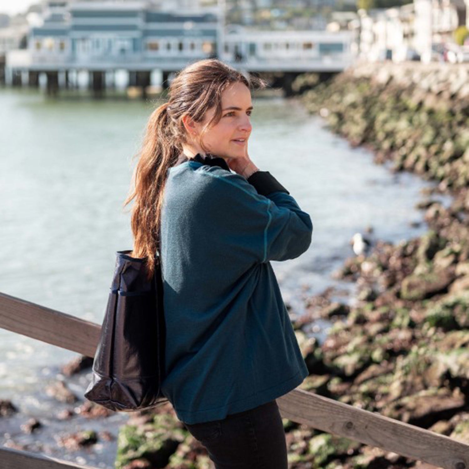 Womens Mersea Mersea Del Mar V-Neck Sweater Women's  Deep Teal Deep Teal