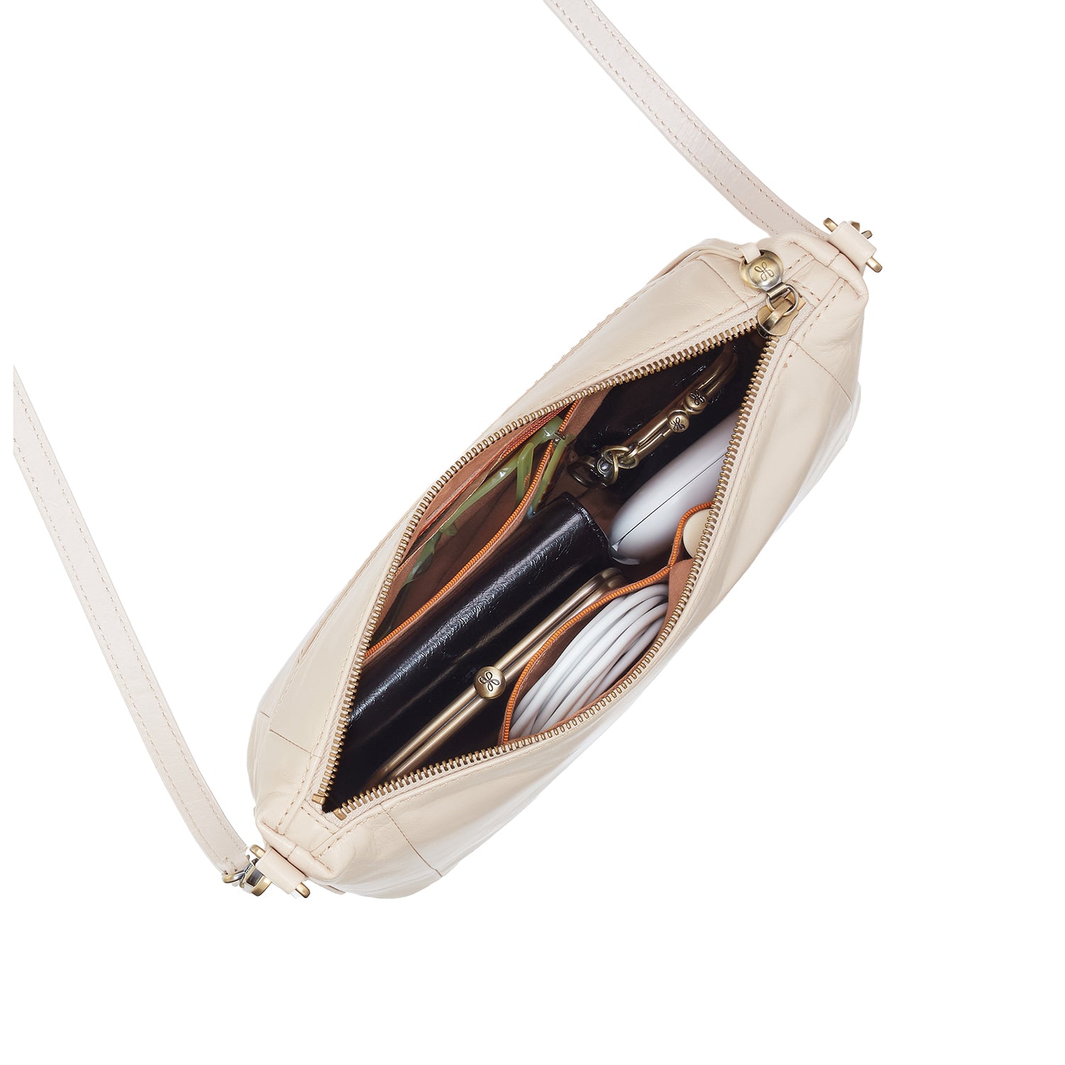 Womens Hobo Hobo Darcy Carry-All Handbag Pale Flax Polished Leather Pale Flax Polished Leather