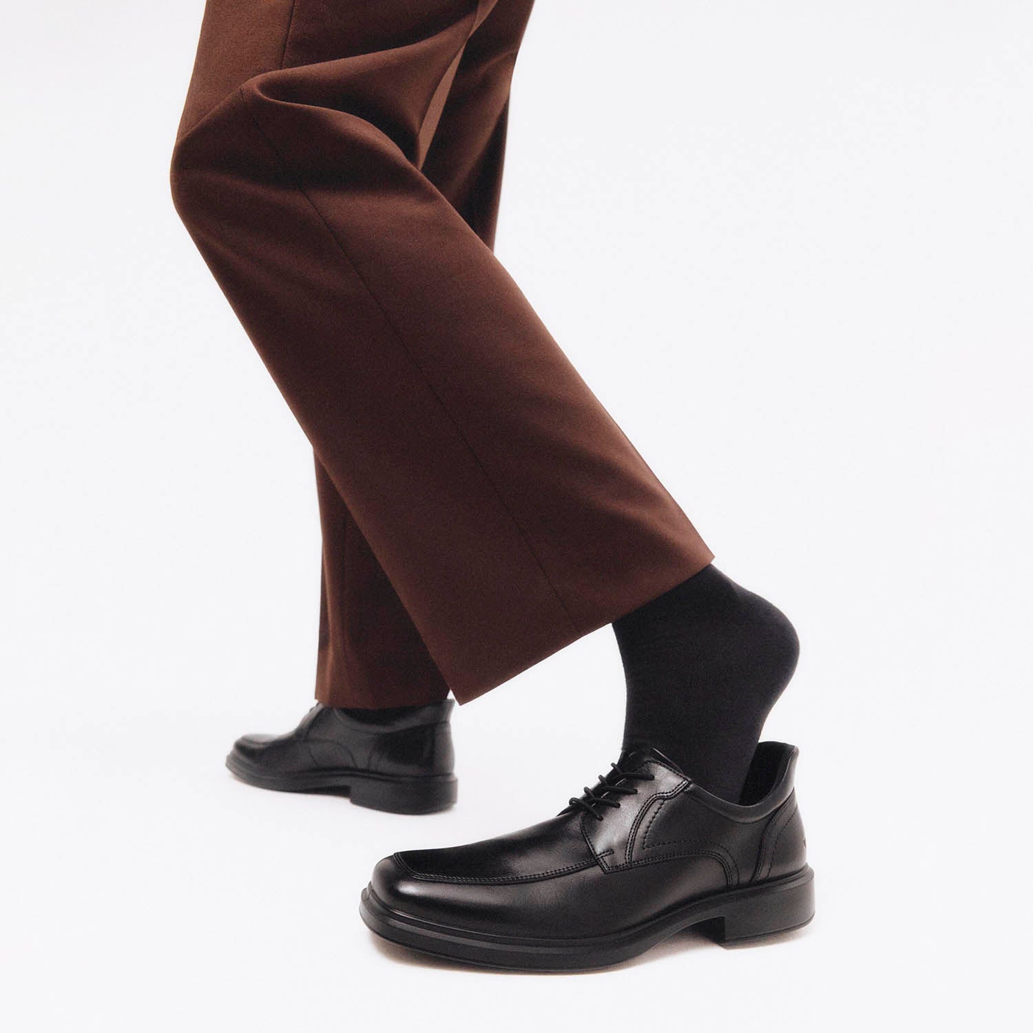 Men's ECCO Helsinki 2.0 Easy Slip Apron Toe Tie Black – Footwear etc.