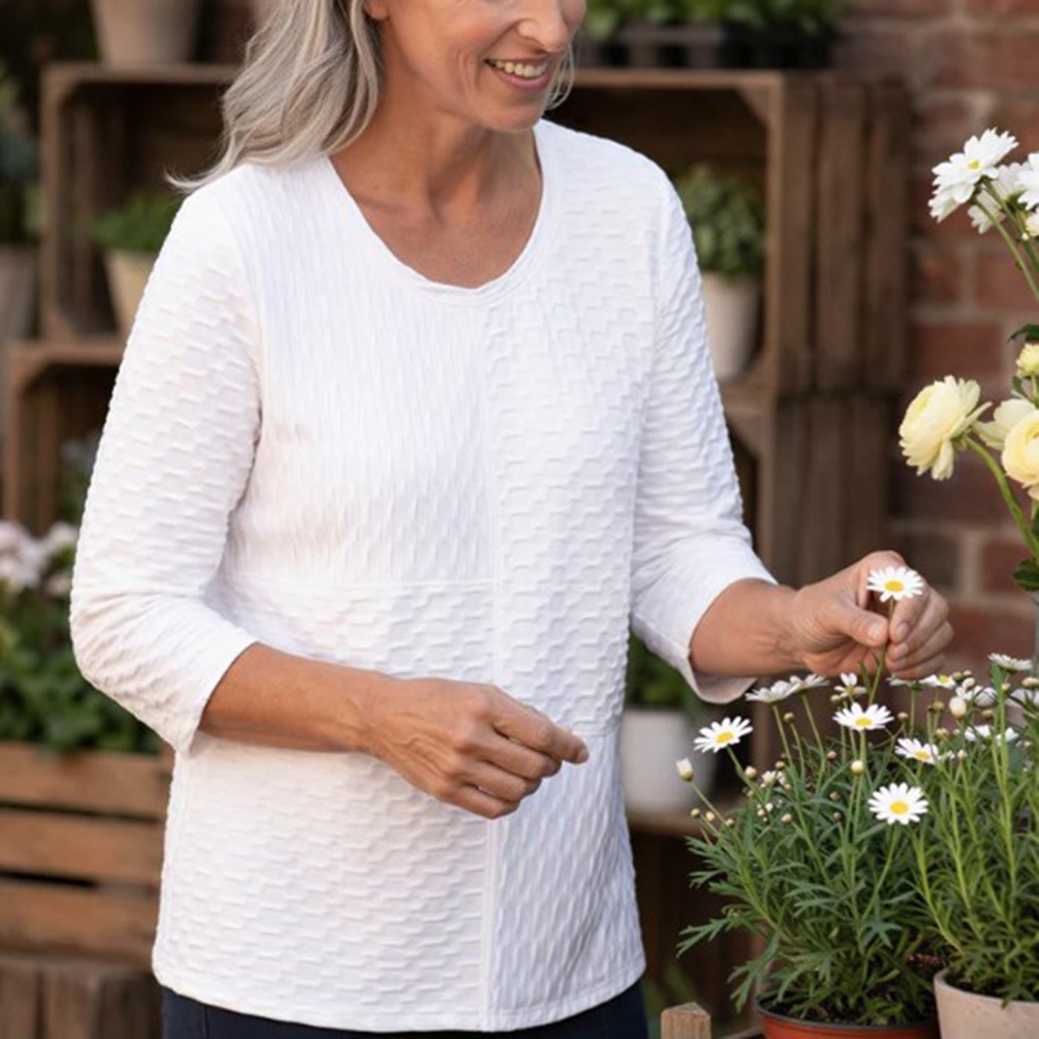 Womens Habitat Habitat Newport Knit Seamed Top Women's Long Sleeve Top White White