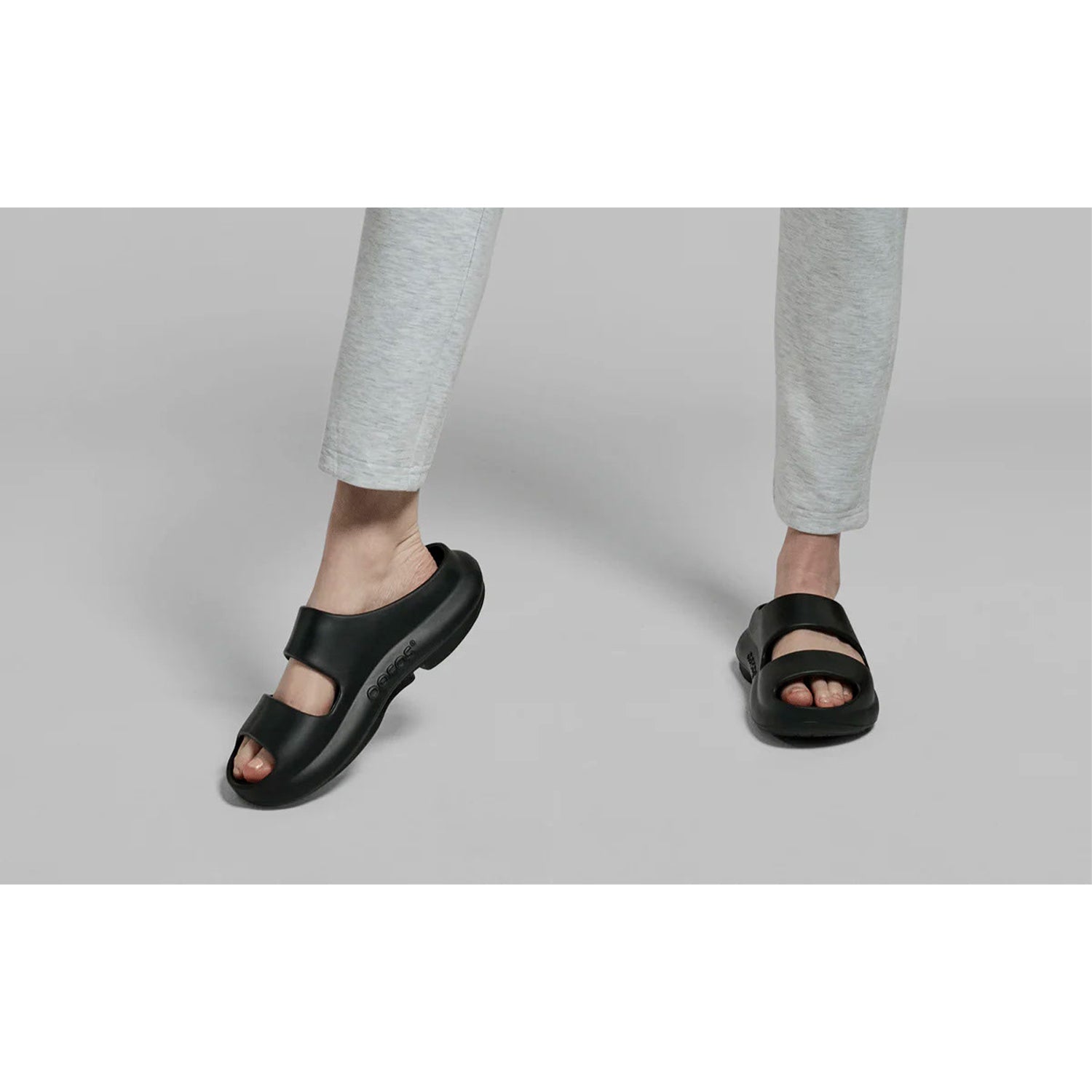 Unisex Oofos Women's Oofos OOyea Black Black