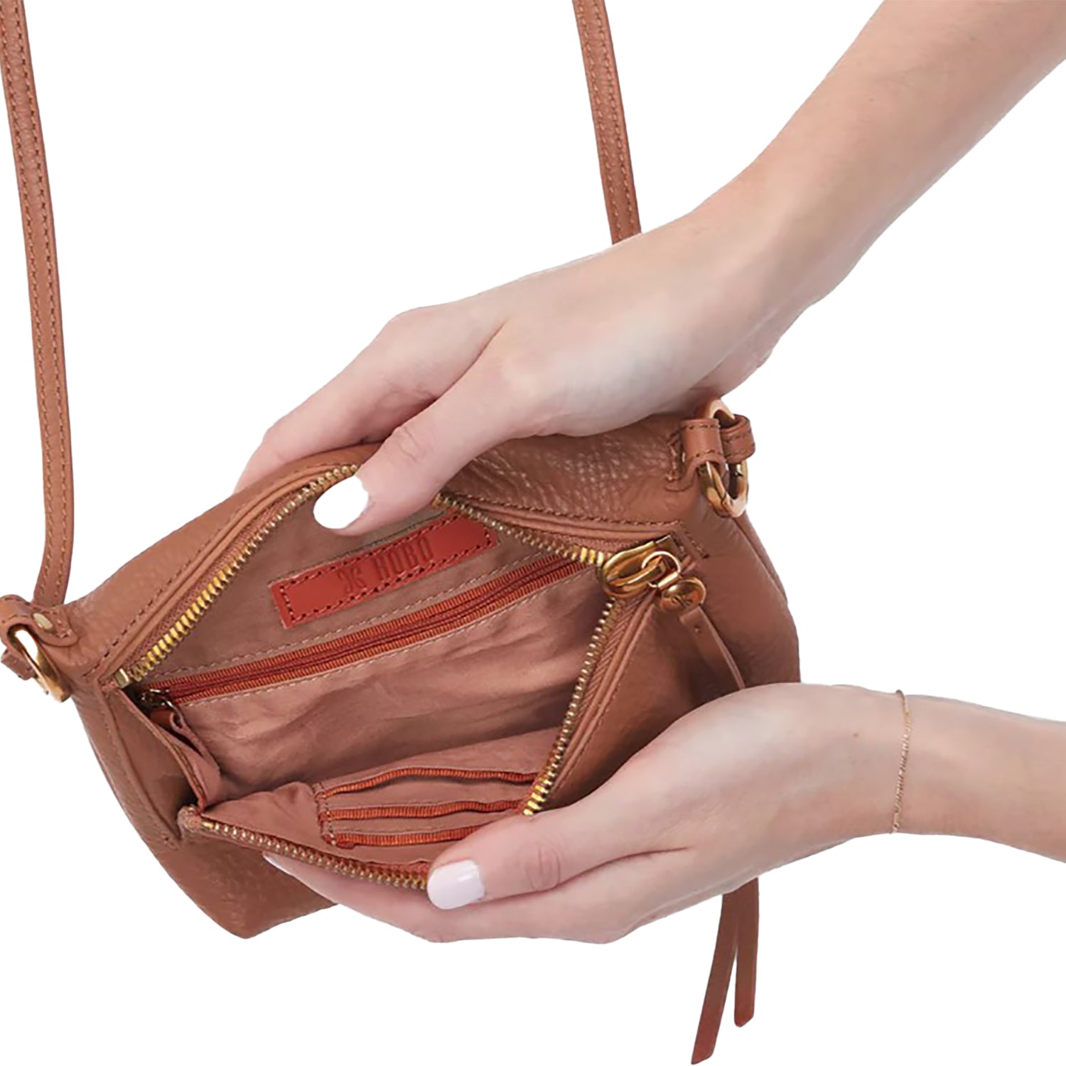 Womens Hobo Hobo International Run About Crossbody Warm Honey Pebbled Leather Warm Honey Pebbled Leather