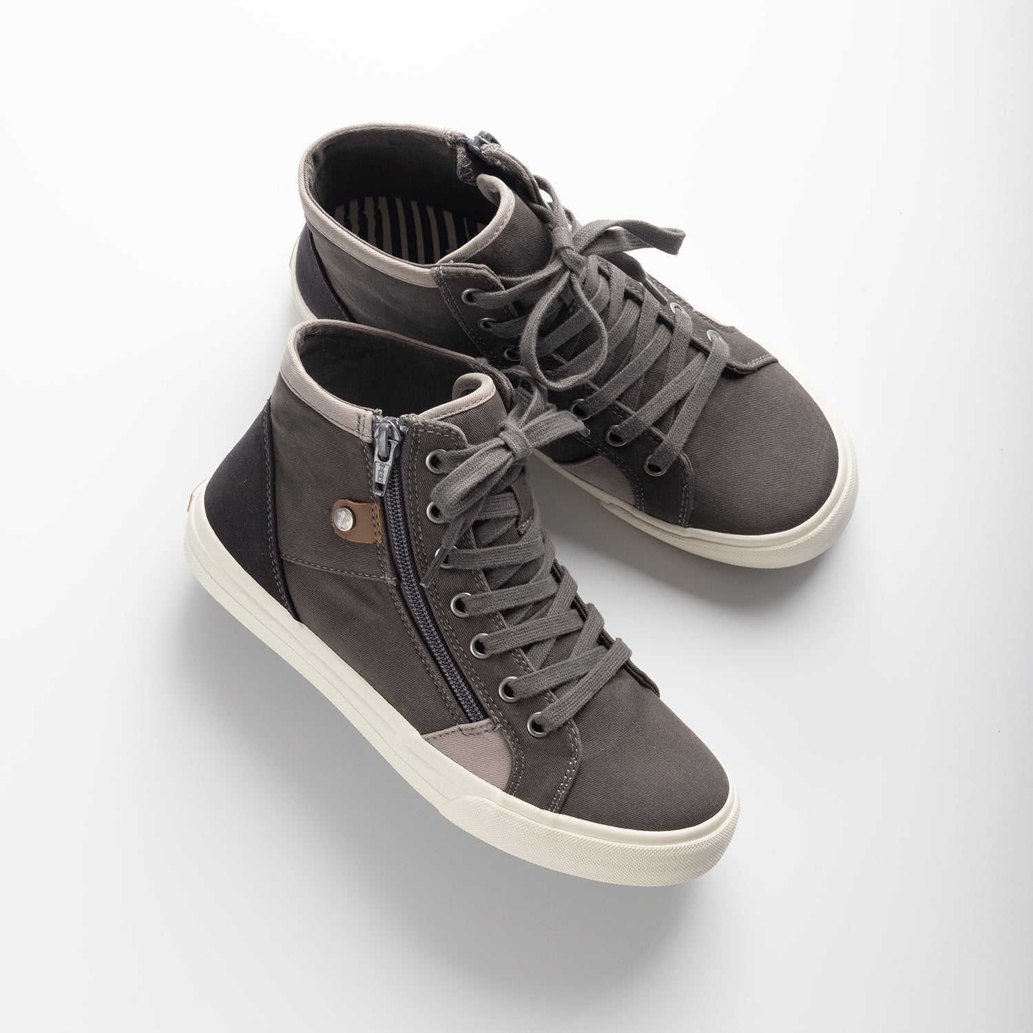 Womens Taos Taos Top Soul Women's Sporty Lace Up Shoes Graphite/Black Vintage Canvas Graphite/Black Vintage Canvas
