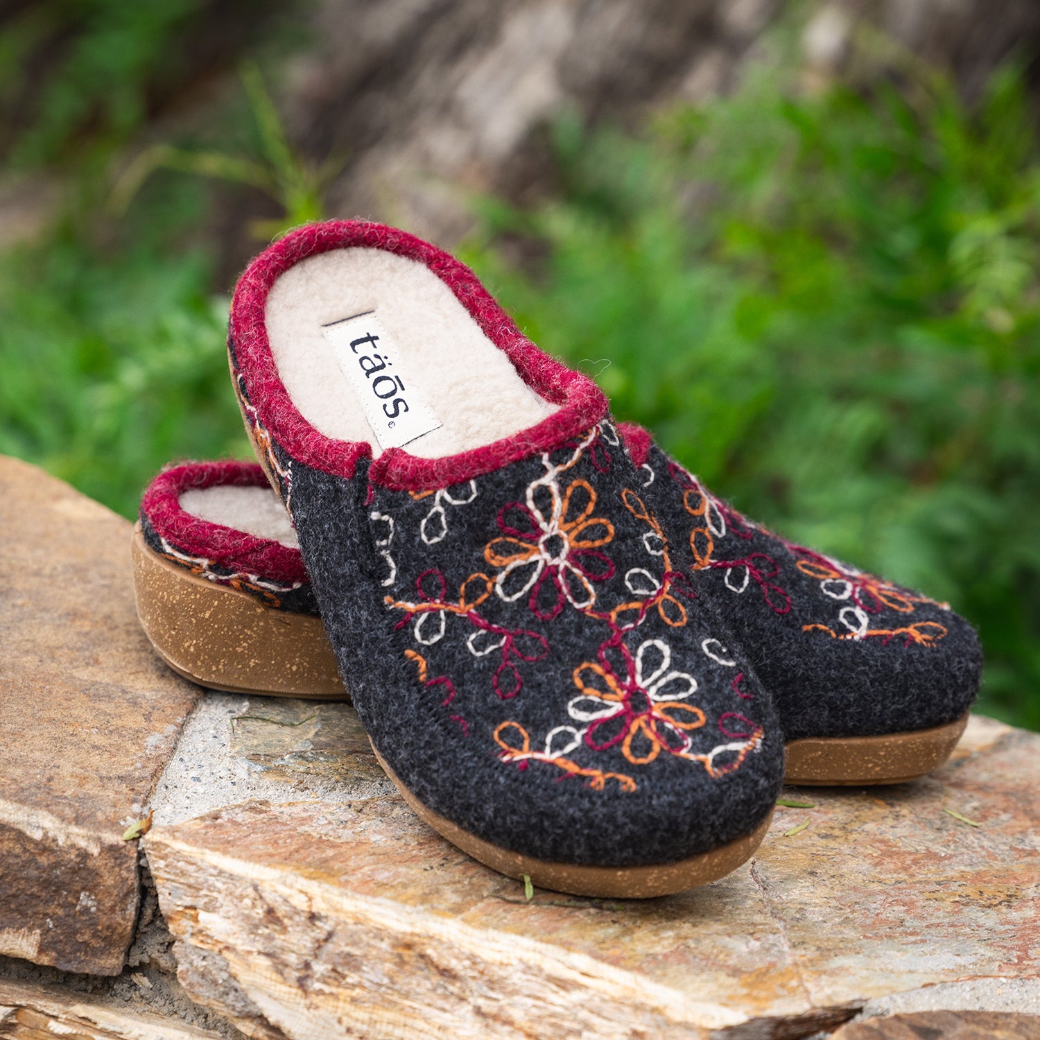 Womens Taos Taos Woolflower Women's Slippers Charcoal Charcoal