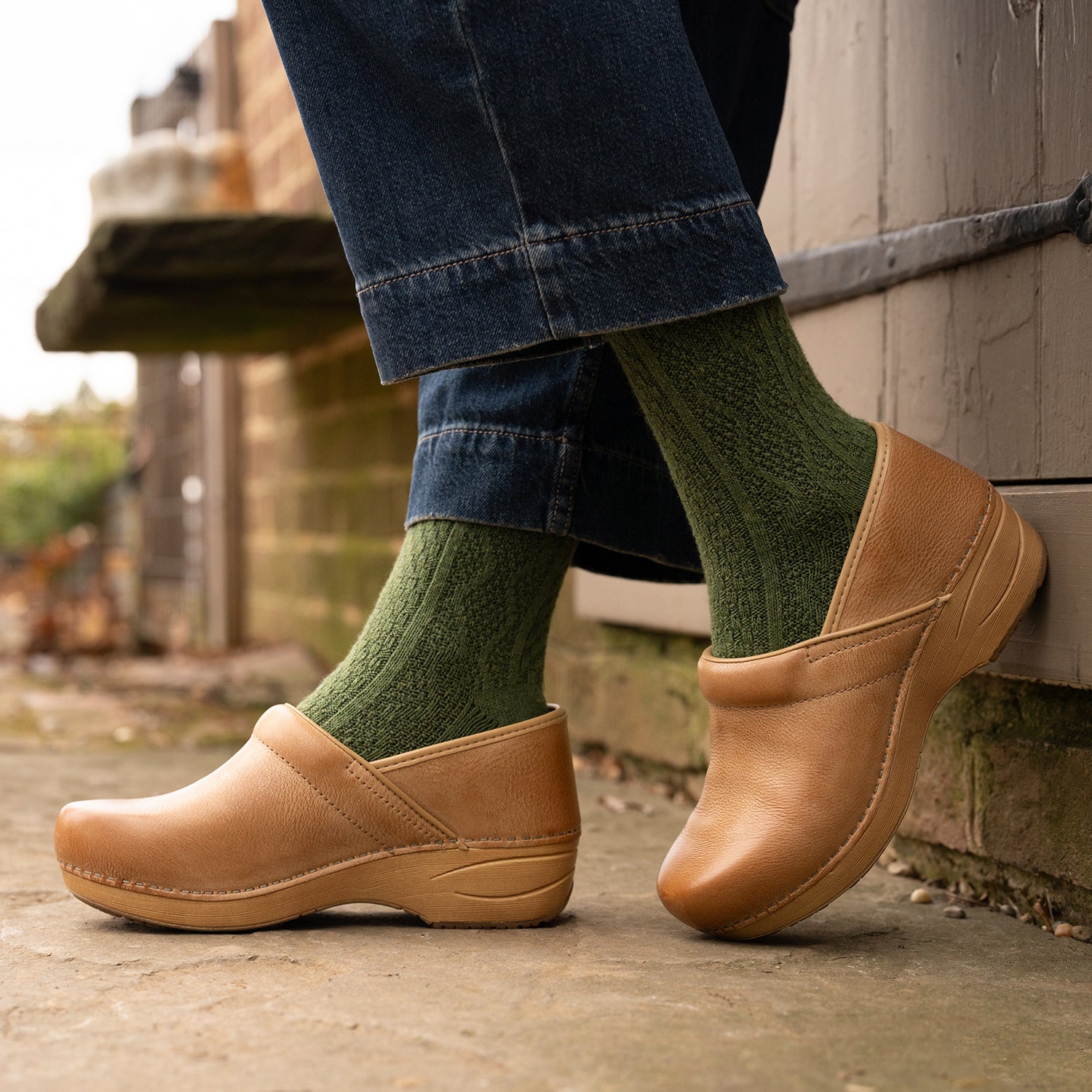 Womens Dansko Women's Dansko XP 2.0 Honey Distresses Leather Honey Distressed Leather