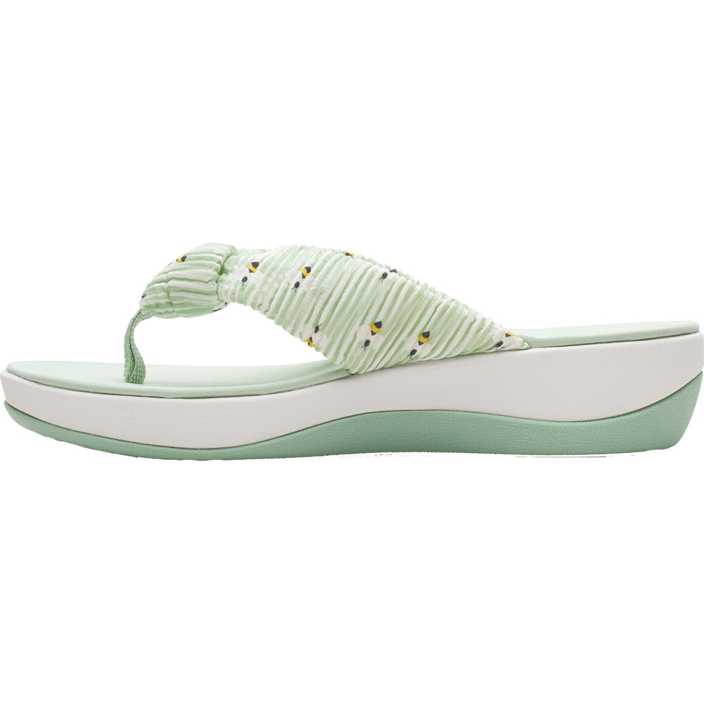 Womens Clarks Women's Clarks Cloudsteppers Arla Glison Pale Green Fabric Pale Green Fabric