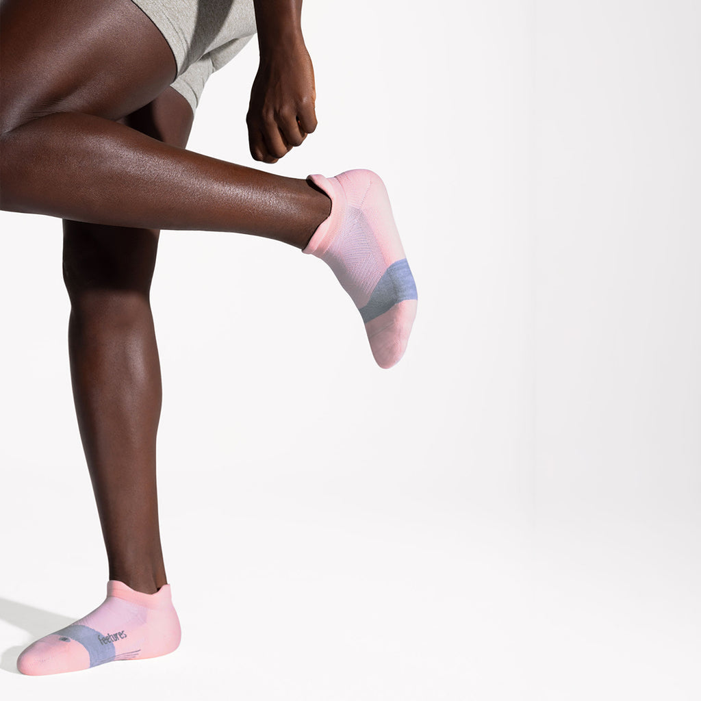Womens Feetures Women's Feetures Elite Light Cushion No Show Tab Socks Propulsion Pink Propulsion Pink