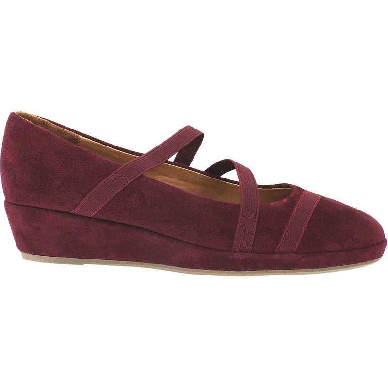 Women's L'Amour Des Pieds Berency Mulberry Kid Suede